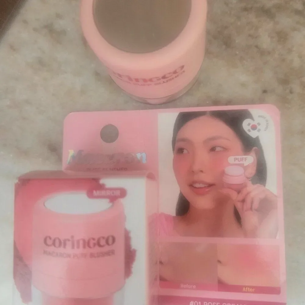 NIB Coringco Macaron puff blusher